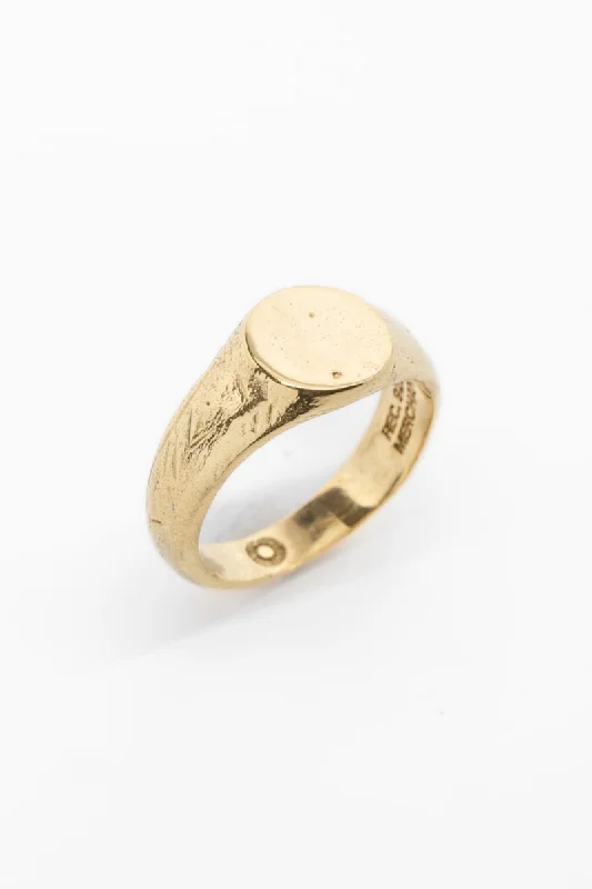 Circa Signet | Gold