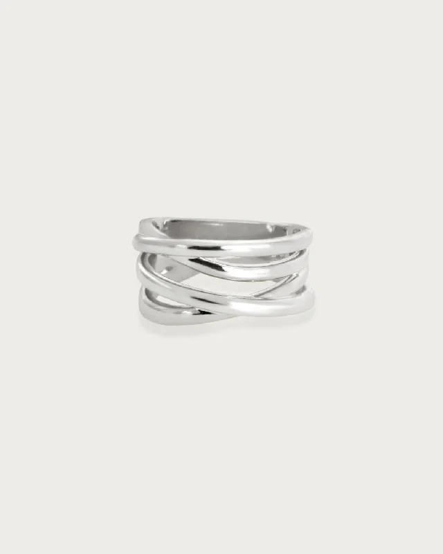 Criss Cross Ring in Silver