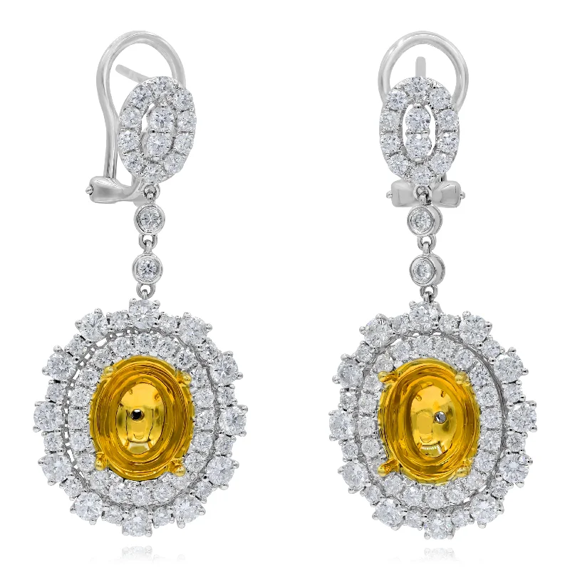 3.27ct Diamond Earrings set in 18KT Yellow Gold /EI498