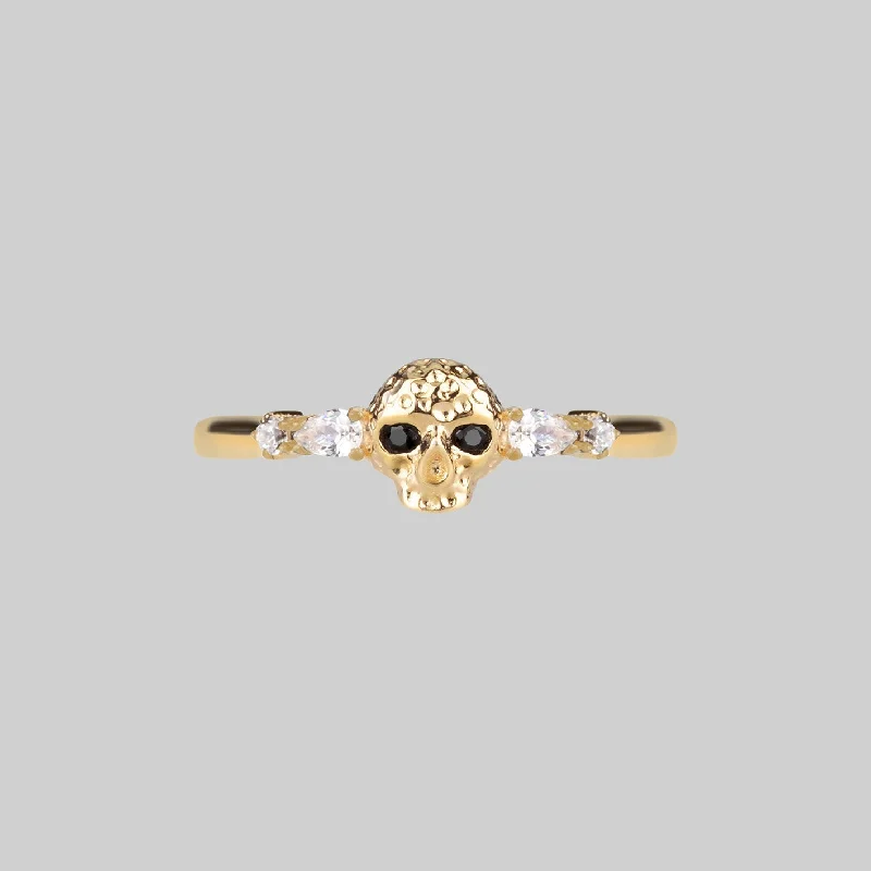 REMINISCENCE. Skull Head Onyx Gold Ring