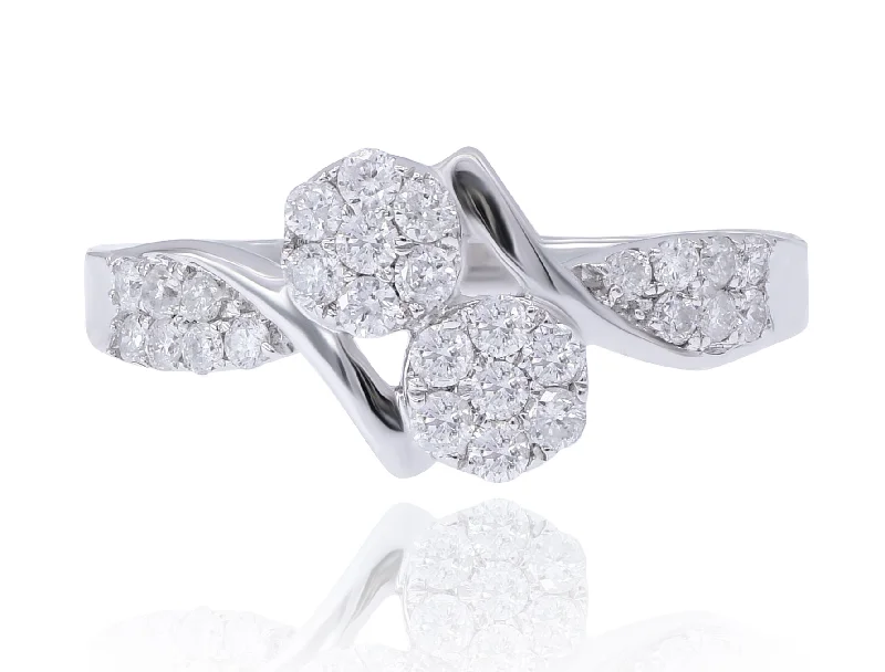 0.49ct Diamond Ring set in 14KT White Gold / FRR3659B