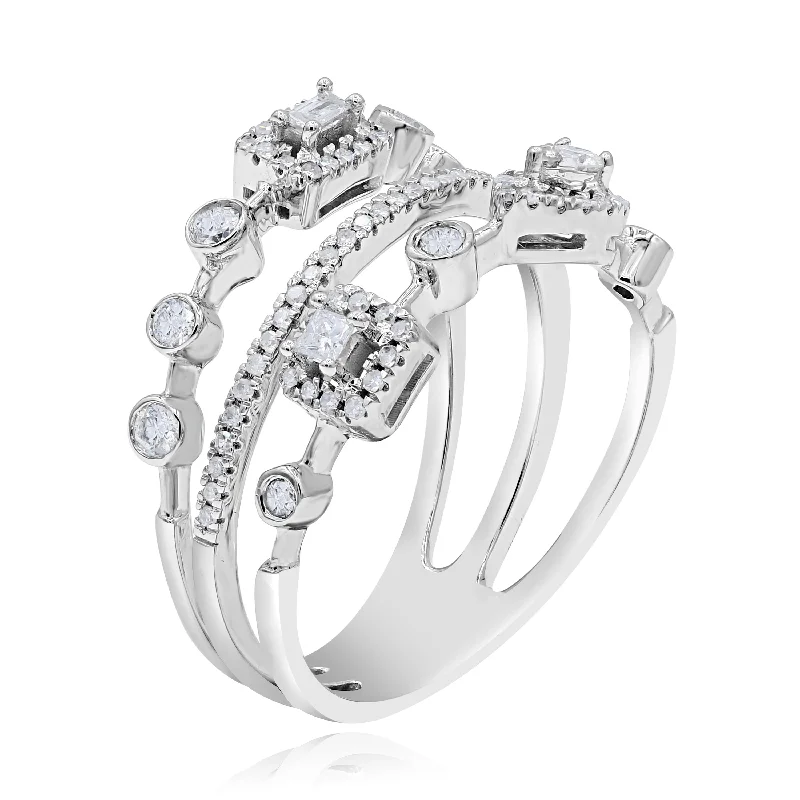 0.41ct Diamond Ring set in 14KT White Gold / R22302A1