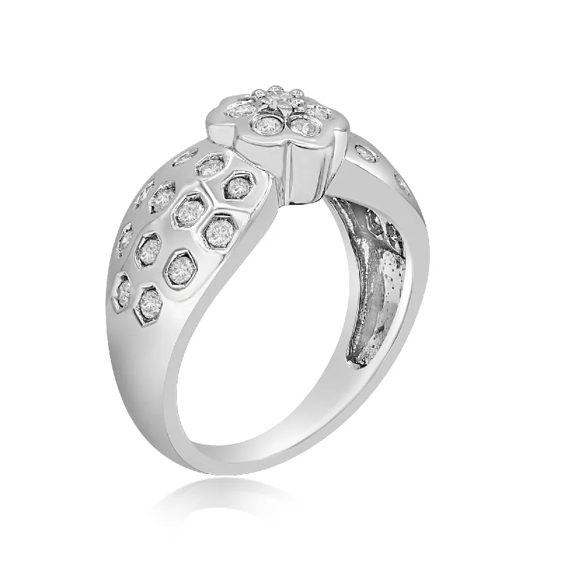 0.72ct Diamond Ring set in 14KT White Gold / R27515