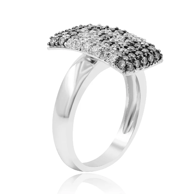 0.92ct Diamond Ring set in 18KT White Gold / R8700