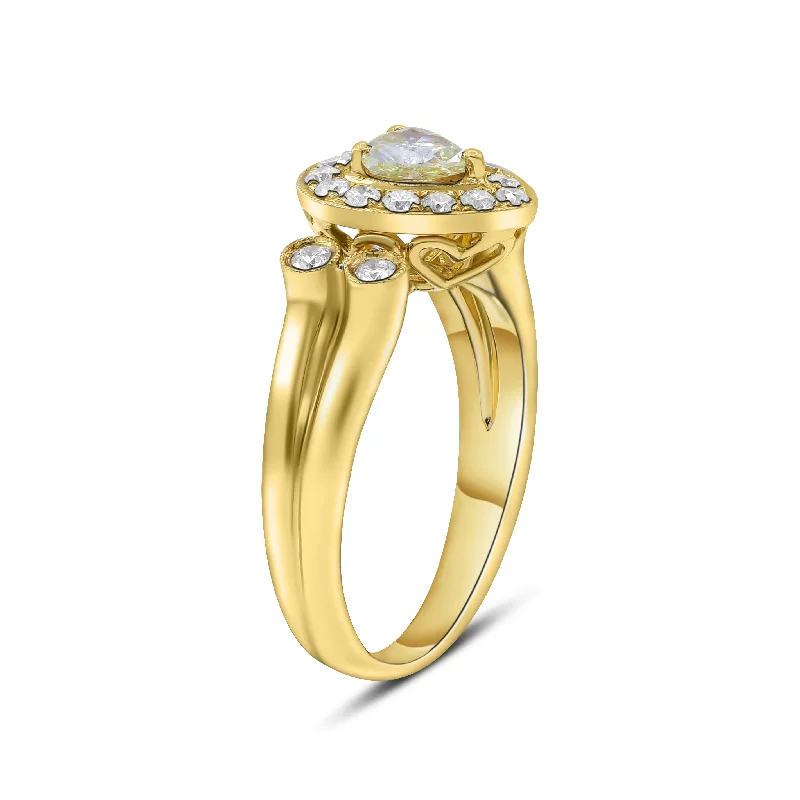 0.40ct White and 0.42ct Fancy Diamond Ring set in 18KT Yellow Gold / RB360F